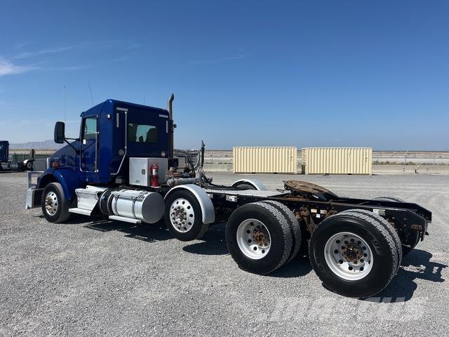 Kenworth T800 Autotractoare