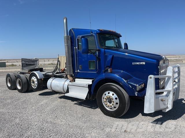 Kenworth T800 Autotractoare