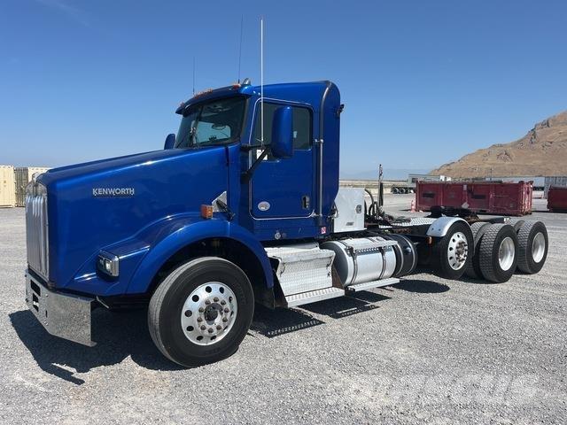 Kenworth T800 Autotractoare