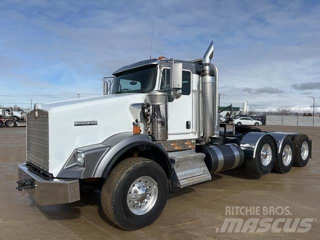 Kenworth T800W Autotractoare