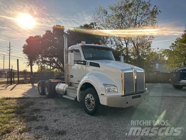 Kenworth T880 Autotractoare