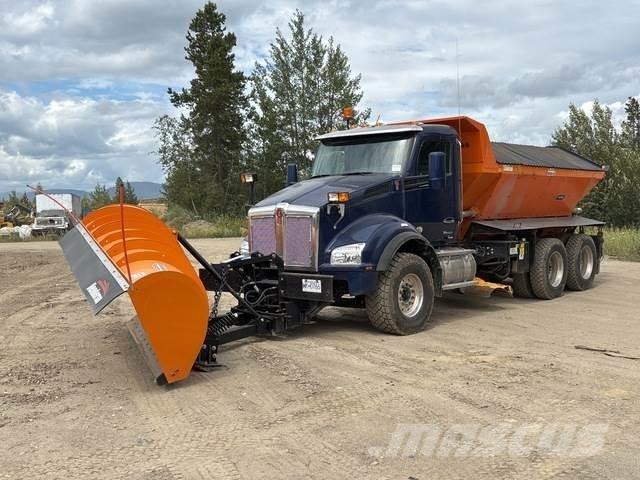 Kenworth T880 Lame pentru dezapezire si pluguri