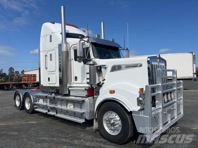 Kenworth T909 Autotractoare