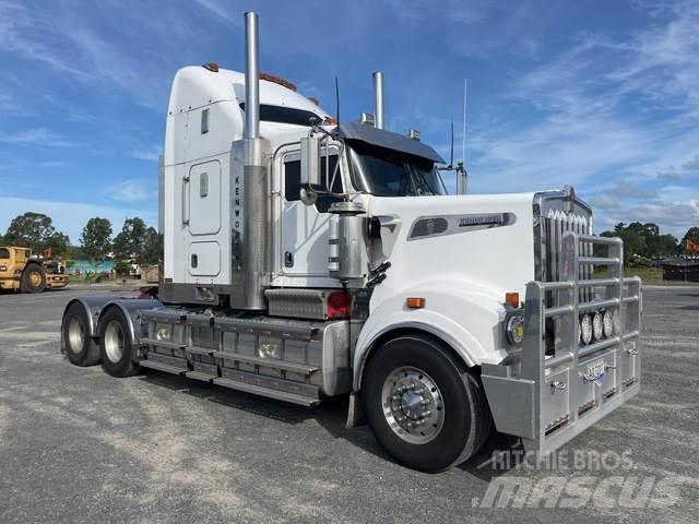 Kenworth T909 Autotractoare