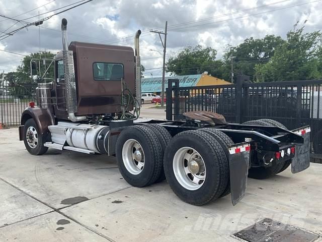 Kenworth W900 Autotractoare