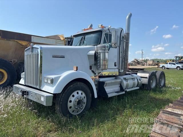 Kenworth W900 Autotractoare