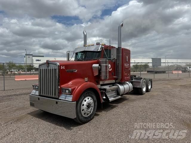 Kenworth W900 Autotractoare