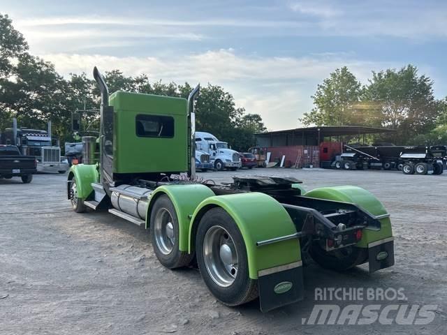 Kenworth W900 Autotractoare