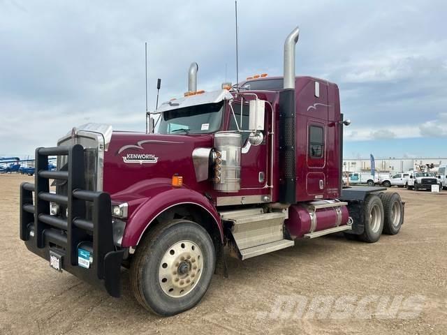 Kenworth W900 Autotractoare