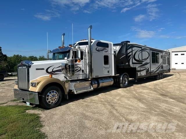 Kenworth W900 Autotractoare