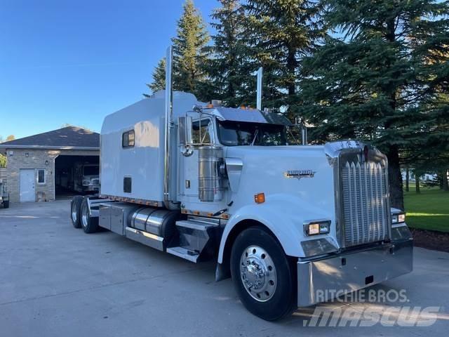 Kenworth W900L Autotractoare
