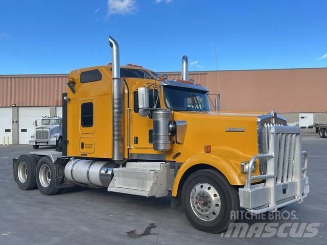 Kenworth W900L Autotractoare