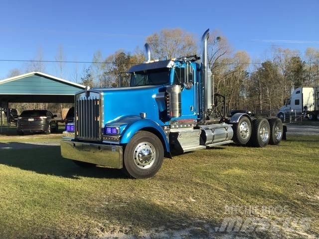 Kenworth W900L Autotractoare
