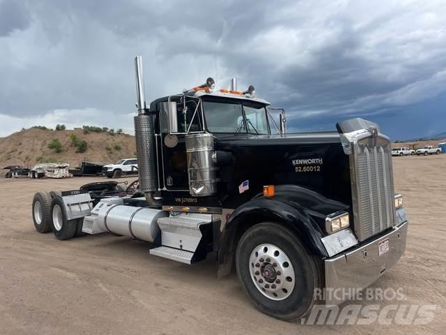 Kenworth W900L Autotractoare