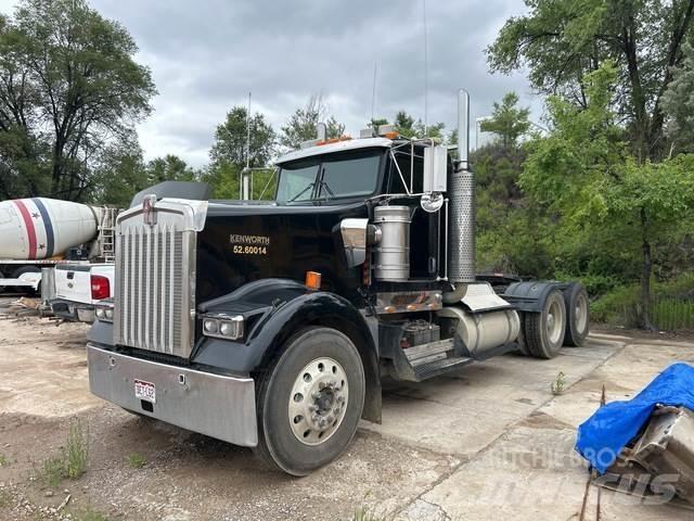 Kenworth W900L Autotractoare