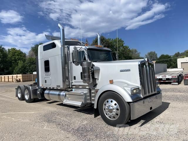 Kenworth W900L Autotractoare
