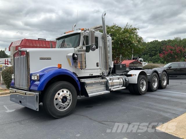 Kenworth W900L Autotractoare