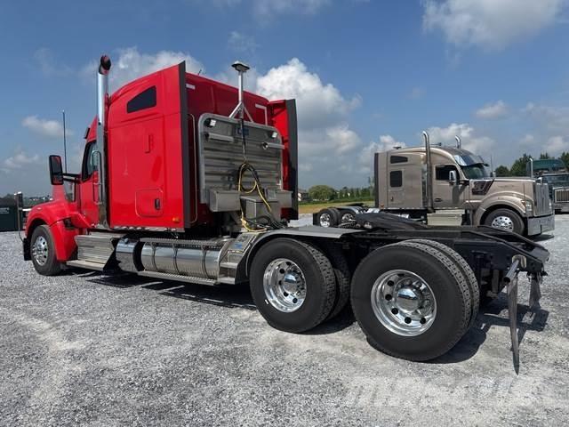 Kenworth W990 Autotractoare