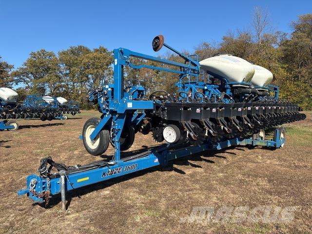 Kinze 3600 Masini de plantat