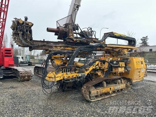 Klemm KR806-4 Alte echipamente de foraj