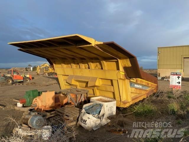 Komatsu  Utilaje construcții - Altele