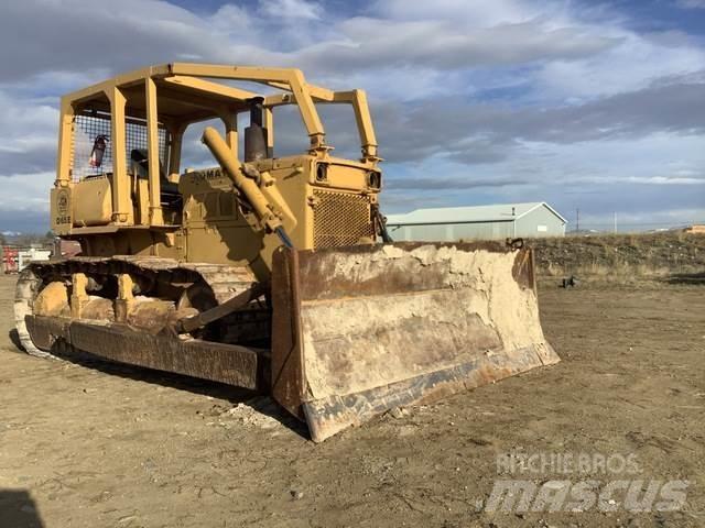 Komatsu D65E-6 Buldozere pe senile