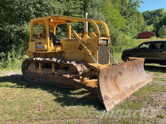 Komatsu D65E-6 Buldozere pe senile