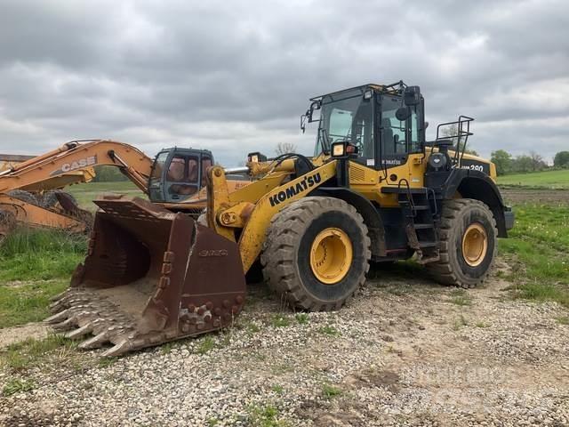 Komatsu WA380 Incarcator pe pneuri