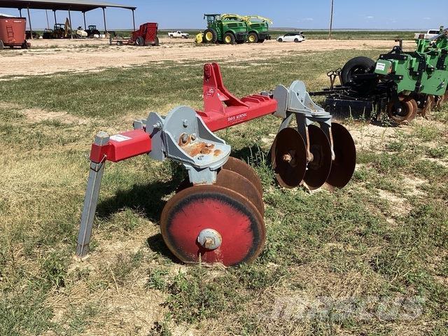 König  Alte masini si accesorii de cultivat