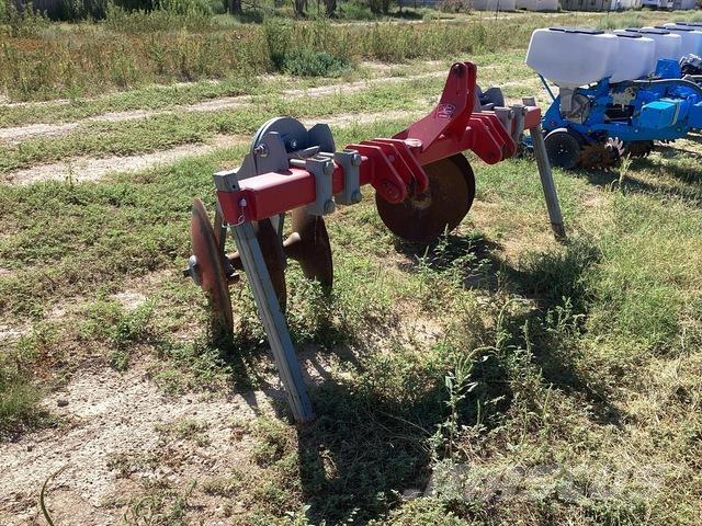 König  Alte masini si accesorii de cultivat