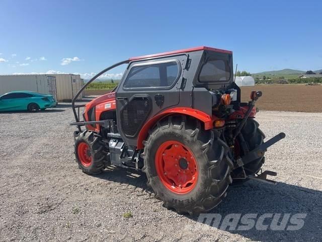 Kubota M5-111N Tractoare