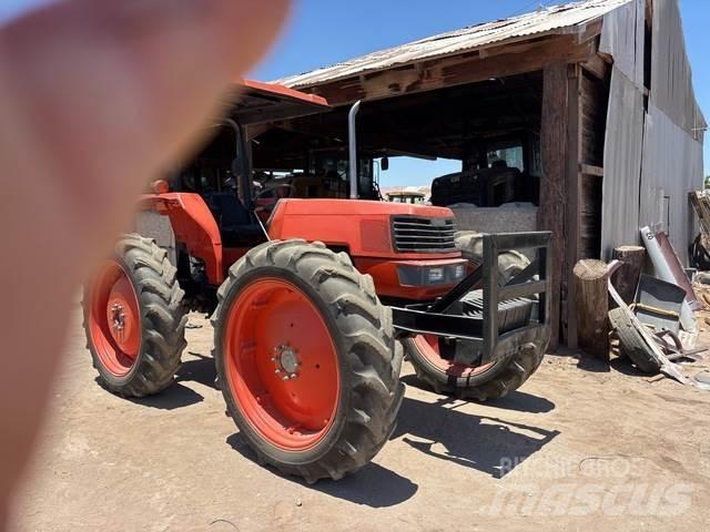 Kubota M9000 Tractoare