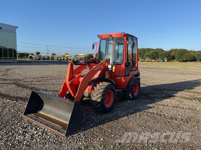 Kubota R530E Incarcator pe pneuri