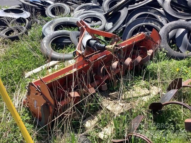 Kuhn  Alte masini si accesorii de cultivat
