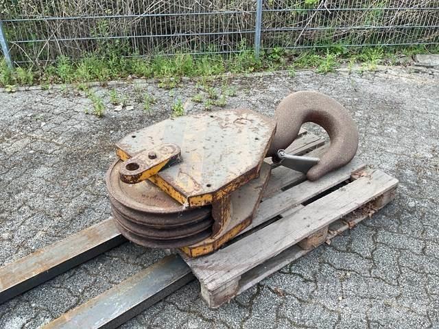 Liebherr  Utilaje construcții - Altele