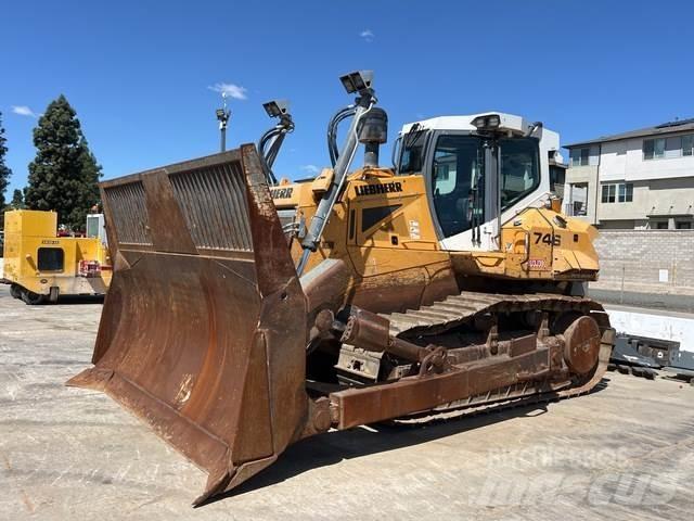 Liebherr 746 Buldozere pe senile