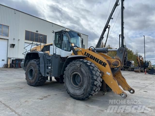 Liebherr L586 Incarcator pe pneuri
