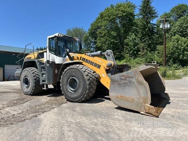 Liebherr L586 Incarcator pe pneuri