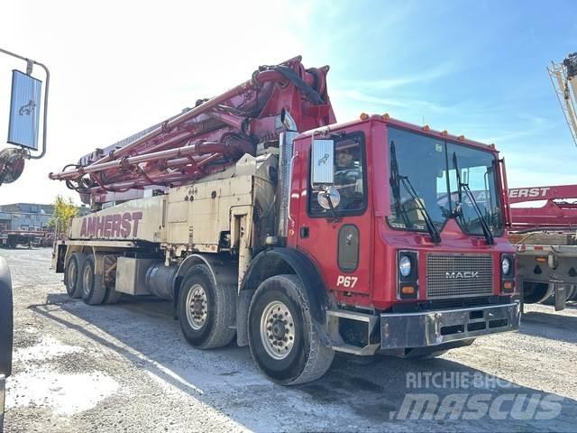 Mack  Pompa pentru beton