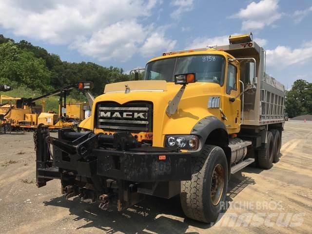 Mack 700 Lame pentru dezapezire si pluguri