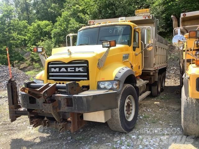 Mack 700 Lame pentru dezapezire si pluguri