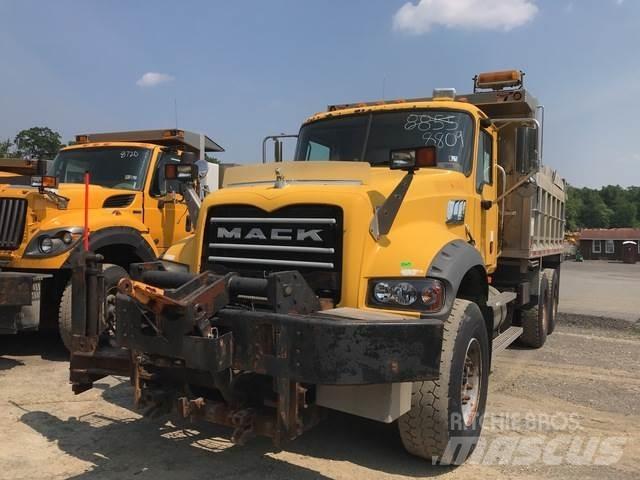 Mack 700 Lame pentru dezapezire si pluguri