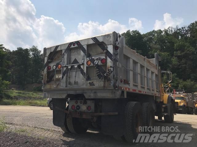 Mack 700 Lame pentru dezapezire si pluguri