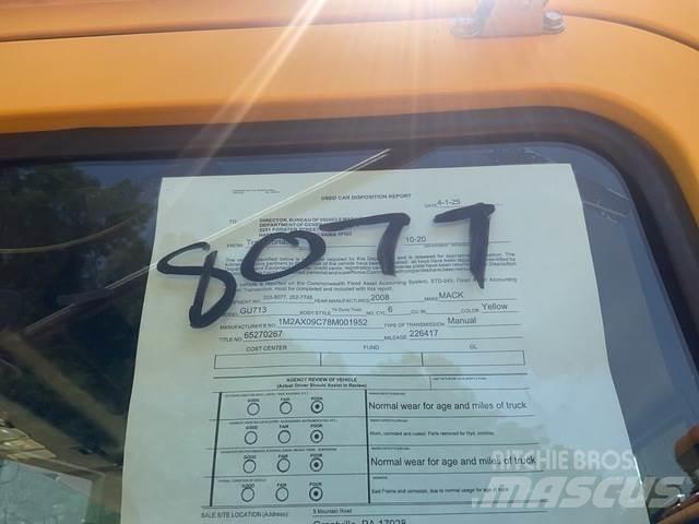 Mack 700 Lame pentru dezapezire si pluguri