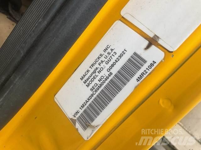 Mack 700 Lame pentru dezapezire si pluguri