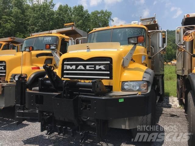 Mack 700 Lame pentru dezapezire si pluguri