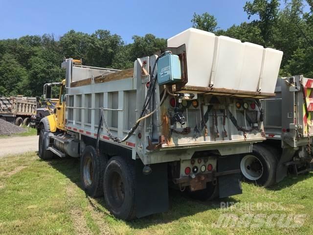 Mack 700 Lame pentru dezapezire si pluguri