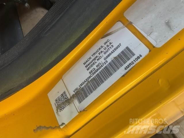 Mack 700 Lame pentru dezapezire si pluguri