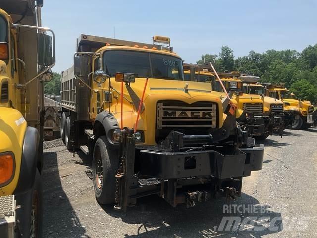 Mack 700 Lame pentru dezapezire si pluguri