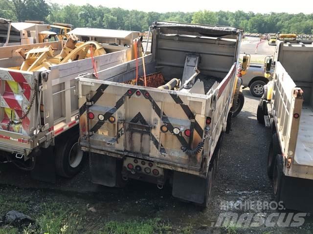 Mack 700 Lame pentru dezapezire si pluguri